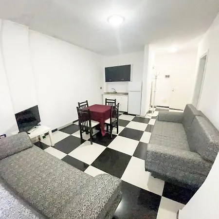 Albanor Aparthotel