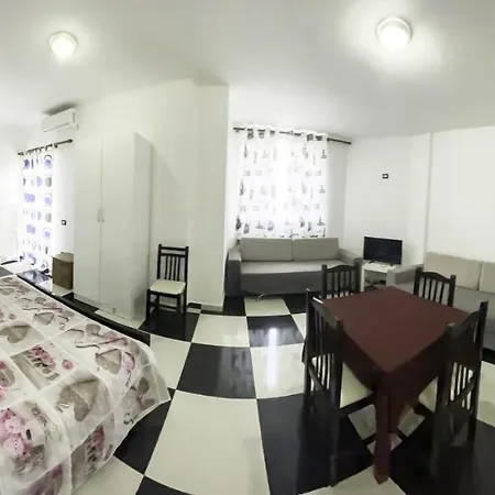 Albanor Aparthotel *
