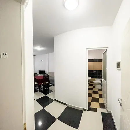 Albanor Aparthotel